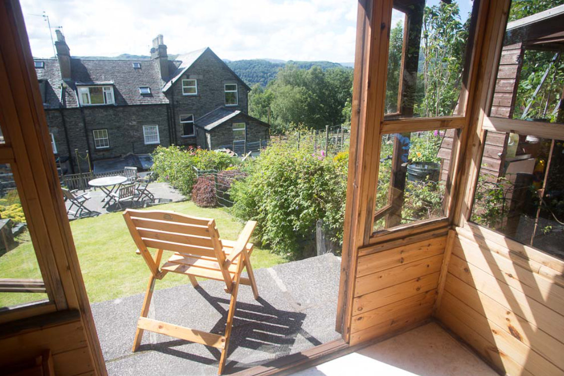 hollyhowe_cottage_ambleside_garden_1@2x